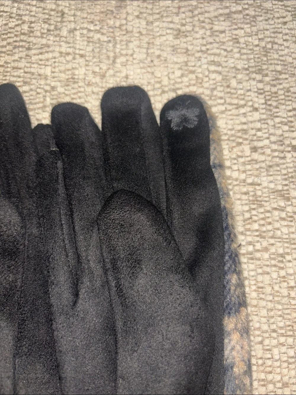 Top it Off Classic Plaid Touchscreen Womens  Gloves - Black & Cream